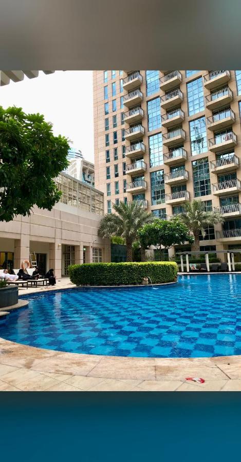 Standpoint Tower Apartment Opposite Burj Khalifa Dubái Exterior foto